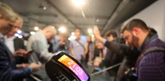 삼성전자, ‘갤럭시 S5’ ‘삼성 기어 핏’ 전격 공개