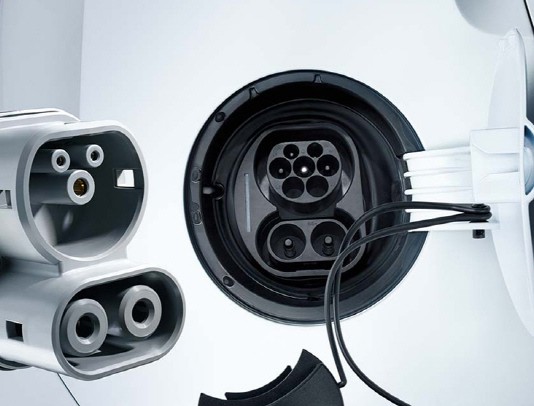 폭스바겐, 전기차 15분 충전으로 480km 달린다…파리 모터쇼서 공개