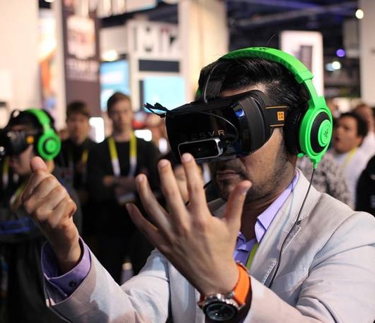 문체부, 대기업과 함께 ‘VR콘텐츠산업’ 육성…내년 520억 투입