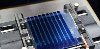 페인트처럼 칠해서 태양전지 만든다